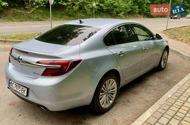 Седан Opel Insignia 2015 в 