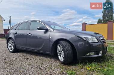 Универсал Opel Insignia 2012 в 