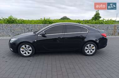 Лифтбек Opel Insignia 2010 в 