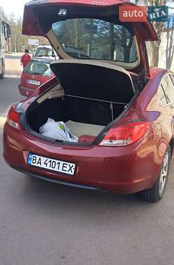 Лифтбек Opel Insignia 2010 в 