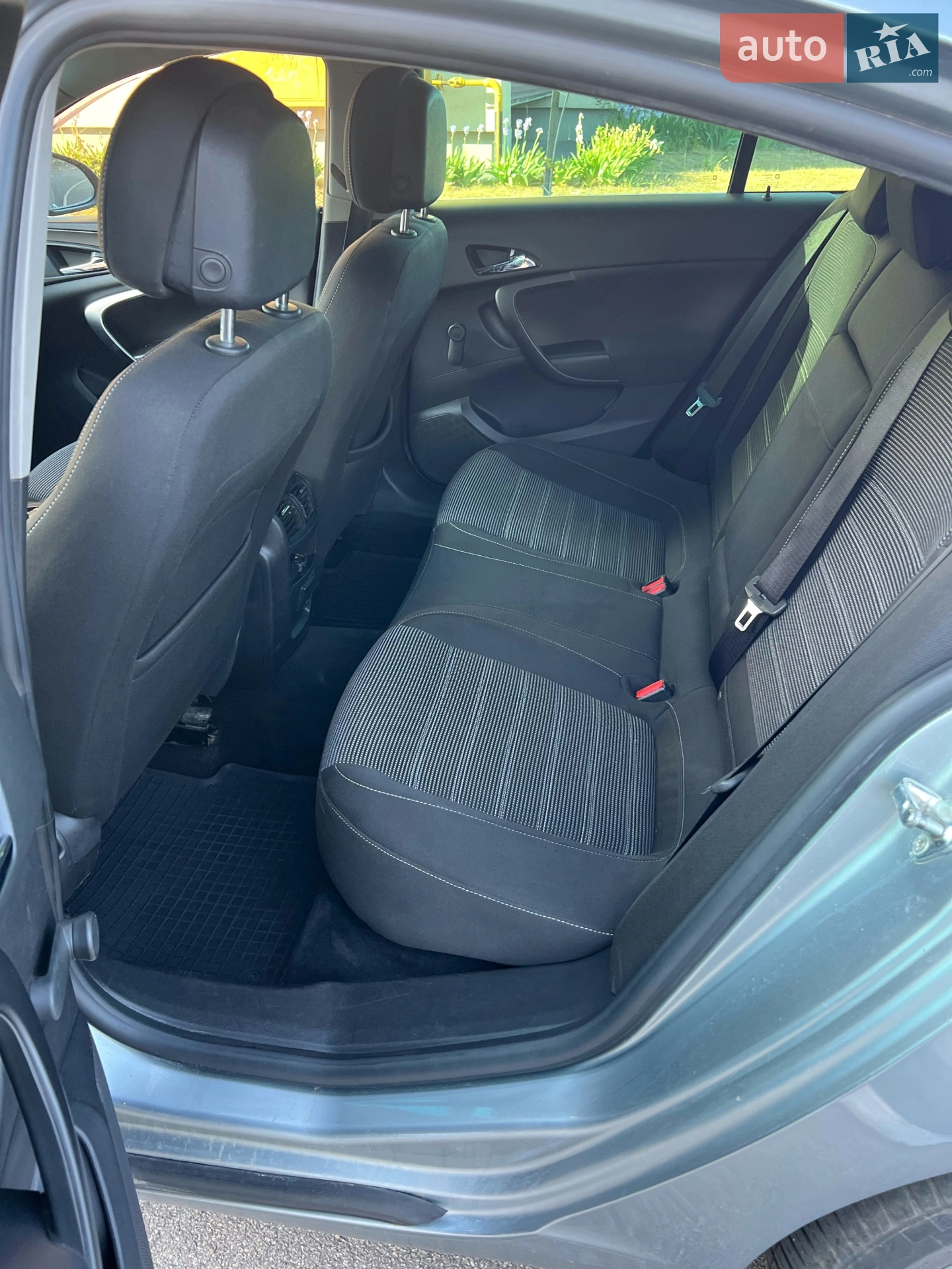 2011 Opel Insignia - мініатюра 17