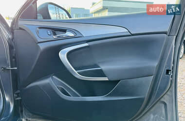 Универсал Opel Insignia 2013 в 