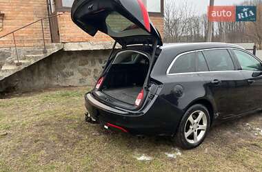 Универсал Opel Insignia 2011 в 