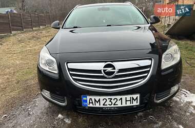 Универсал Opel Insignia 2011 в 