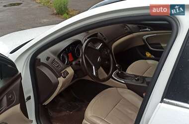Универсал Opel Insignia 2010 в 