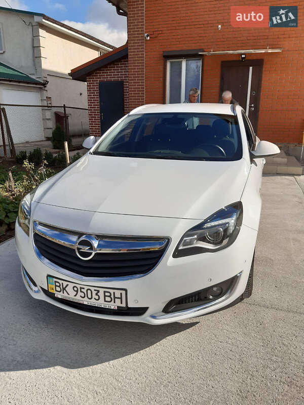 Універсал Opel Insignia 2015 в 