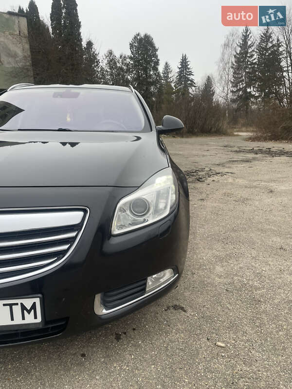 Універсал Opel Insignia 2010 в Львові
