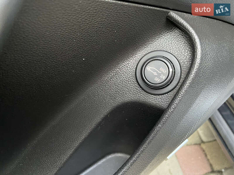 Універсал Opel Insignia 2010 в Львові
