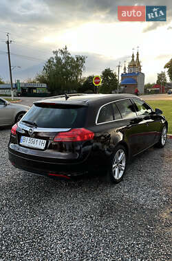 Универсал Opel Insignia 2012 в Гадяче