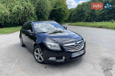 Универсал Opel Insignia 2011 в 