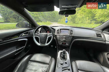 Универсал Opel Insignia 2011 в 