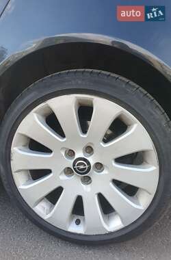 Лифтбек Opel Insignia 2012 в 