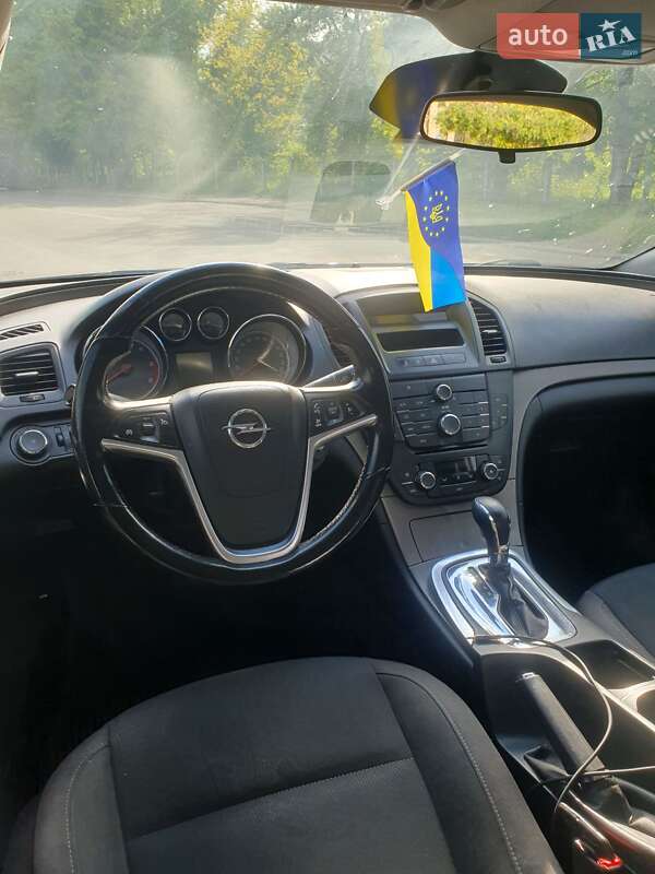 Лифтбек Opel Insignia 2012 в Черкассах