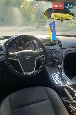 Лифтбек Opel Insignia 2012 в 
