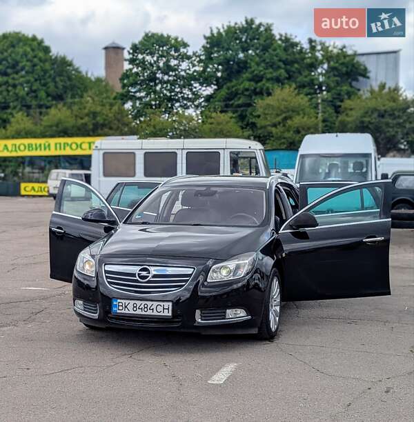 Opel Insignia 2011