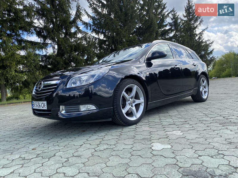 Opel Insignia 2011