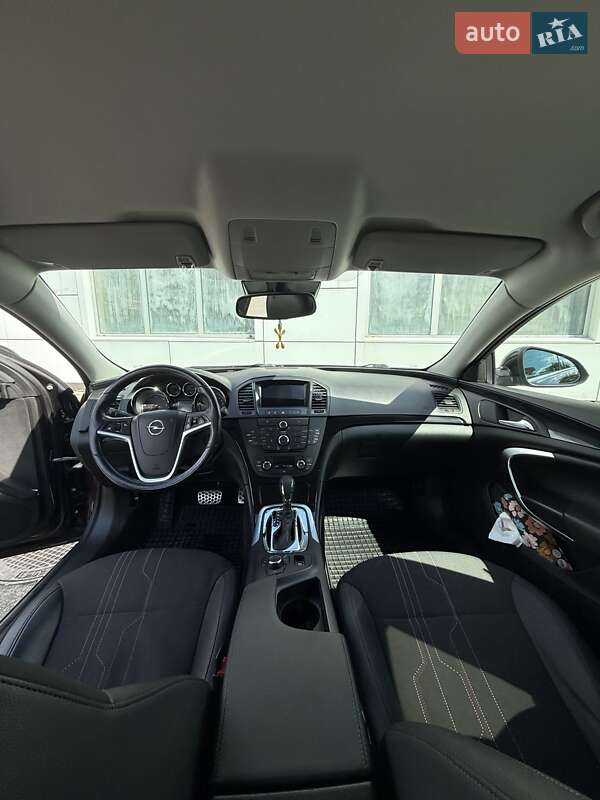 Седан Opel Insignia 2012 в Києві