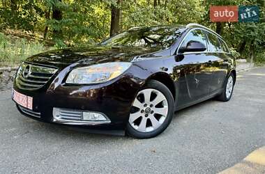 Универсал Opel Insignia 2013 в 