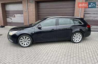 Универсал Opel Insignia 2011 в 