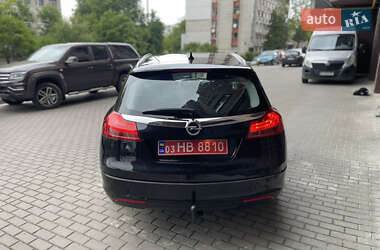 Универсал Opel Insignia 2011 в 
