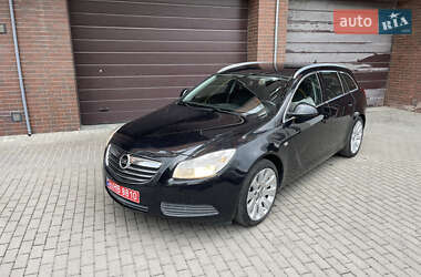 Универсал Opel Insignia 2011 в 