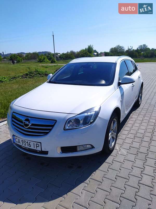 Универсал Opel Insignia 2011 в Черкассах