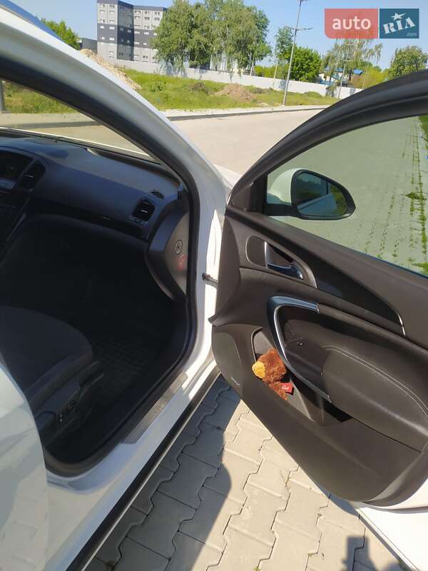 Универсал Opel Insignia 2011 в Черкассах