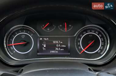 Седан Opel Insignia 2014 в 