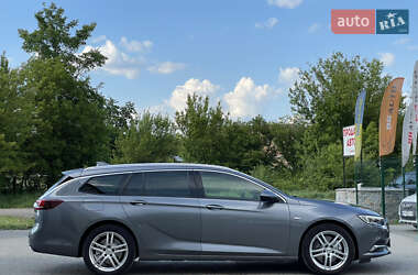 Универсал Opel Insignia 2019 в 