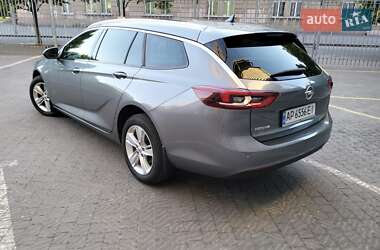 Универсал Opel Insignia 2019 в 
