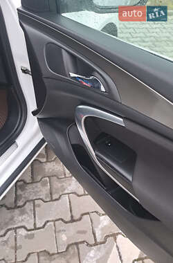 Седан Opel Insignia 2009 в 