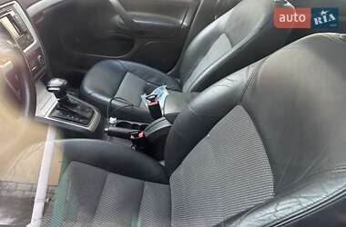 Универсал Opel Insignia 2012 в 