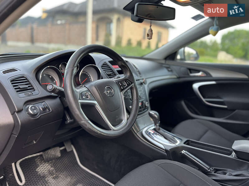 Седан Opel Insignia 2009 в Ковелі