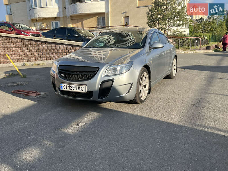 Седан Opel Insignia 2012 в 