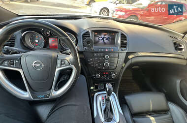 Седан Opel Insignia 2012 в 