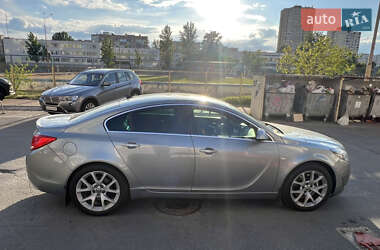 Седан Opel Insignia 2012 в 