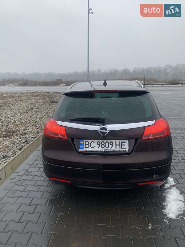 Универсал Opel Insignia 2011 в Черновцах
