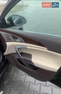 Универсал Opel Insignia 2011 в 
