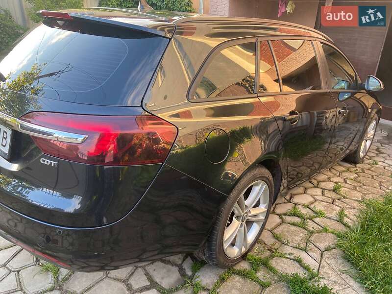 Універсал Opel Insignia 2016 в Хмельницькому