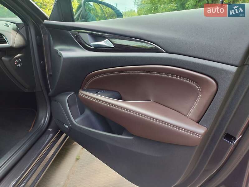 Универсал Opel Insignia 2021 в Ровно