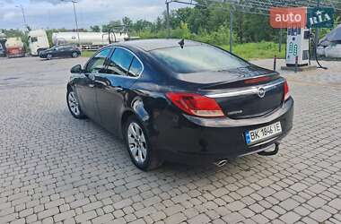 Седан Opel Insignia 2009 в 