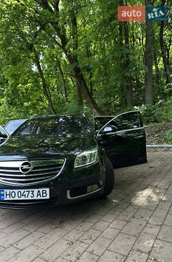 Універсал Opel Insignia 2011 в 