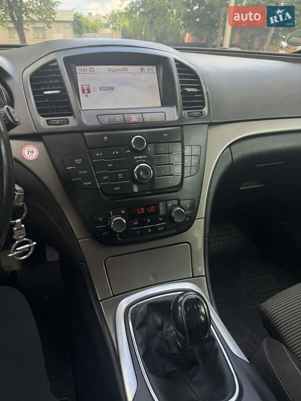 Универсал Opel Insignia 2010 в Харькове