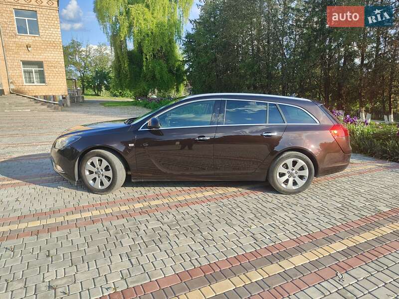 Универсал Opel Insignia 2011 в Теплике