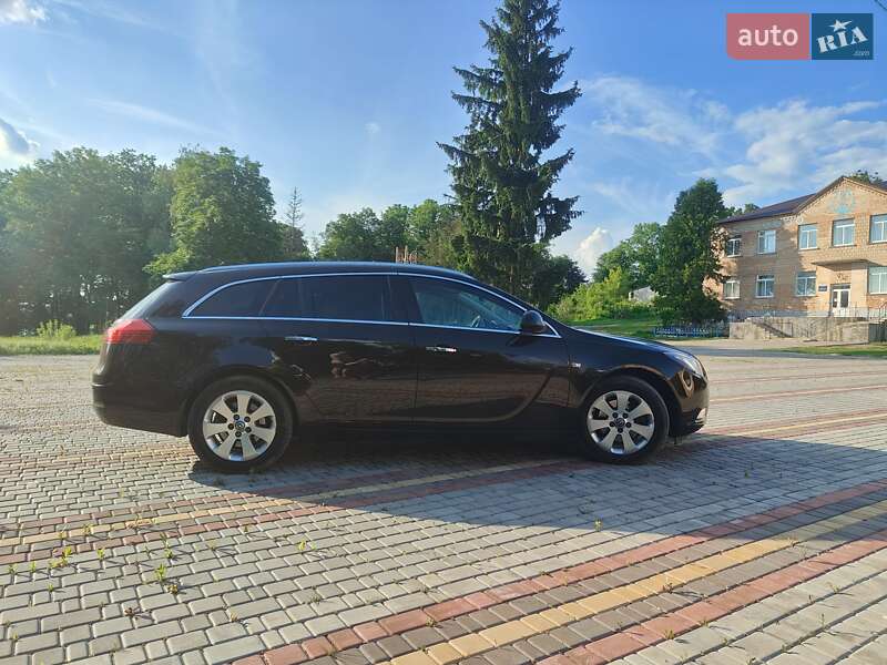 Универсал Opel Insignia 2011 в Теплике