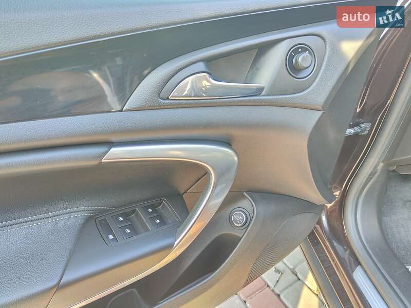 Универсал Opel Insignia 2011 в Теплике