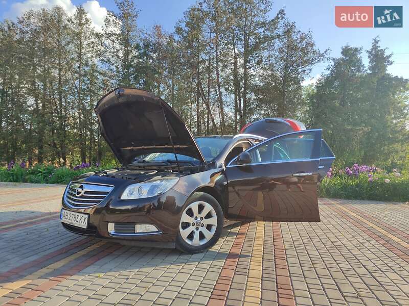Универсал Opel Insignia 2011 в Теплике