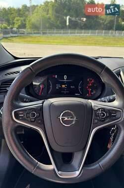 Лифтбек Opel Insignia 2015 в 
