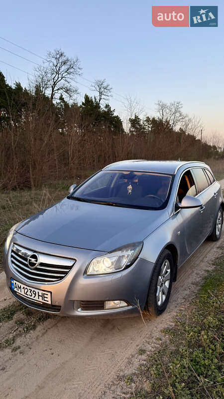 Універсал Opel Insignia 2009 в Коростишеві
