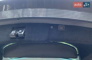 Универсал Opel Insignia 2010 в 
